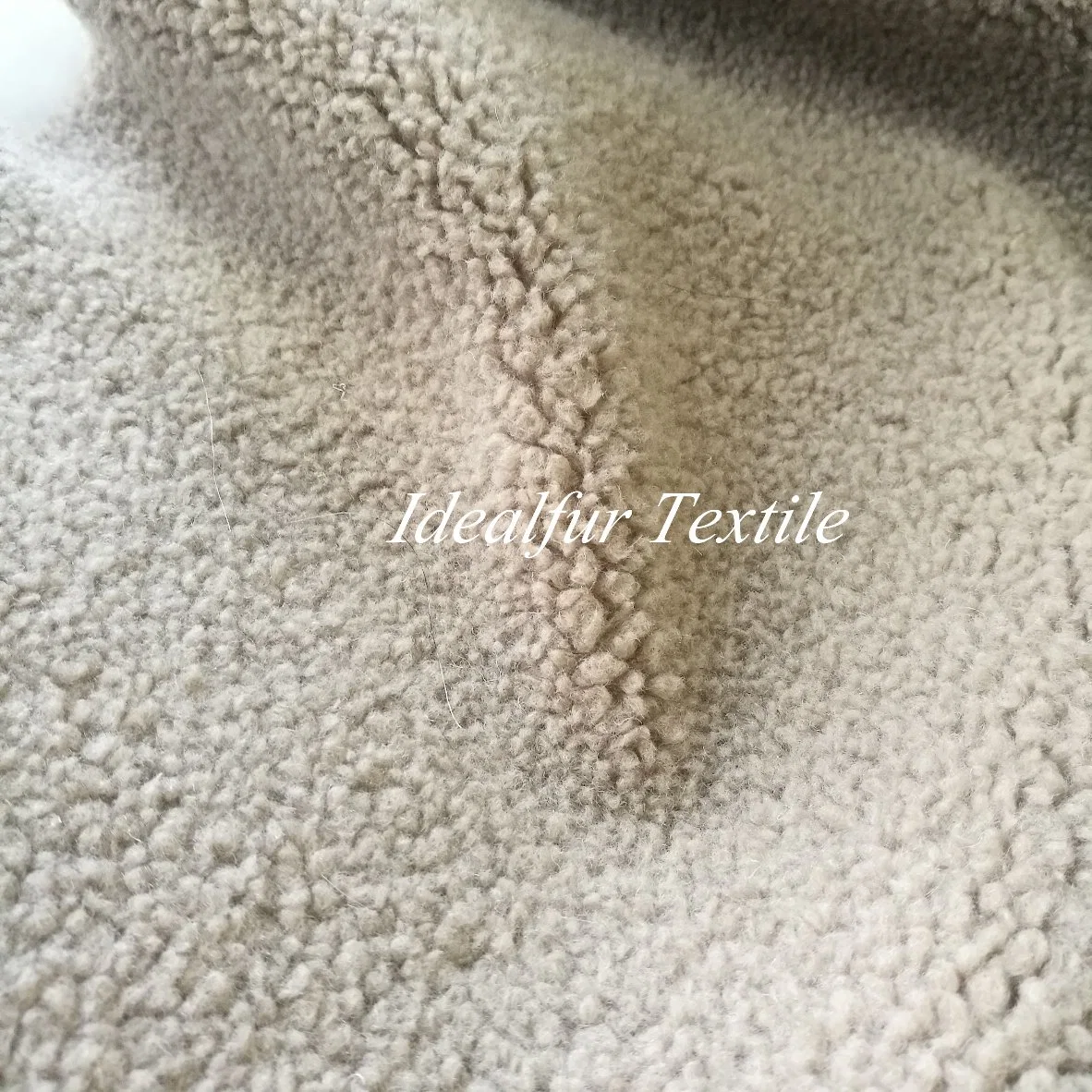 Beige Imitation Wool Sheepskin Granular Hair Fake Fur