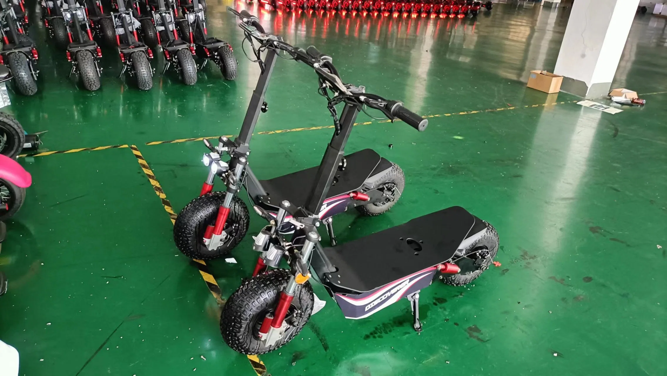 Hors route Big Wheel adulte mobilité Patinete Eletrico Fast Power Scooter électrique 48 V.