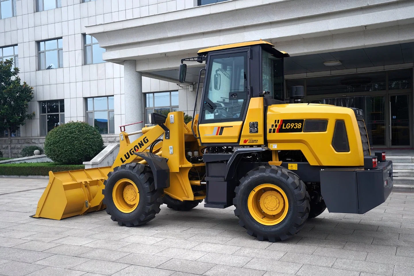 ISO Approved 76kw Lugong Backhoe Excavator Grapple Log Articulated Wheel Loader with Good Service LG938