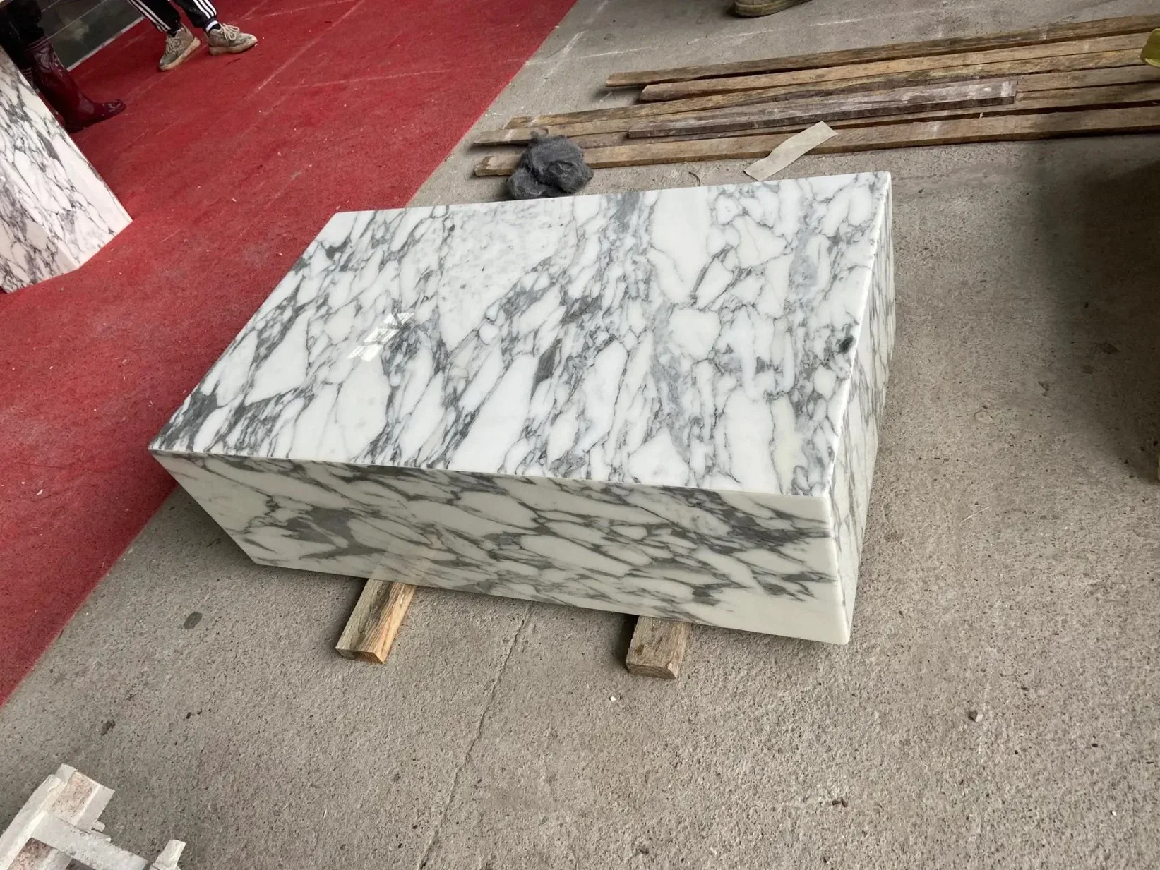 Round/Square/Oval Italy Arabescato White Marble Dining/Coffee Table/Side Table/Console Table/End Table for Hotel Home Restaurant Living Room Stone Furniture