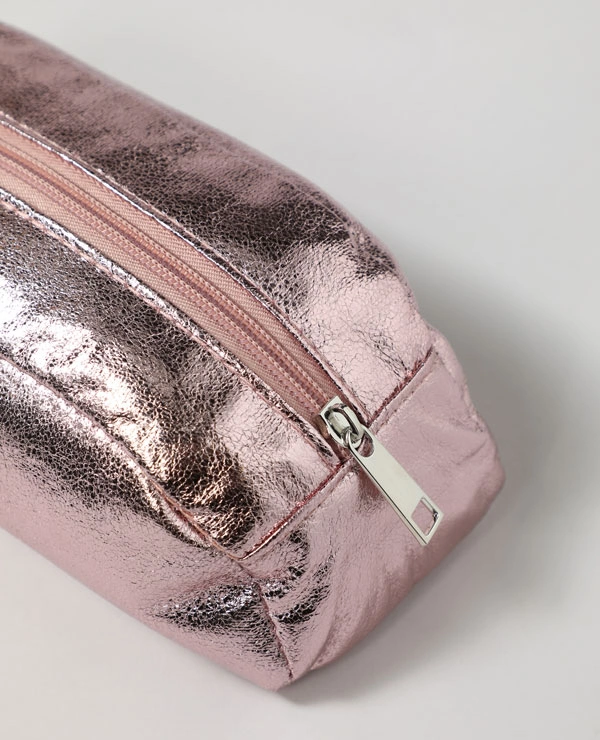 Lady Großhandel/Lieferant Metallic Snakeskin Solid Toiletry Bag Custom Praktische Tasche Bleistift-Fall Reisen leicht Nizza Kosmetiktaschen Make-up Handtasche für Mädchen