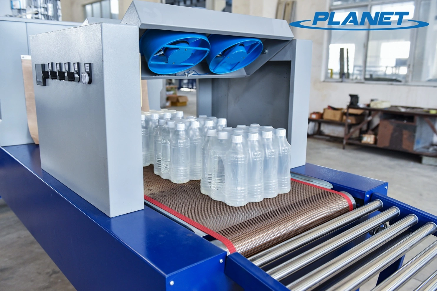 Zhangjiagang Automatische Kleine Flasche Wasser Produktionslinie Schrumpfen Linear Typ Verpackungsmaschine zum Verkauf