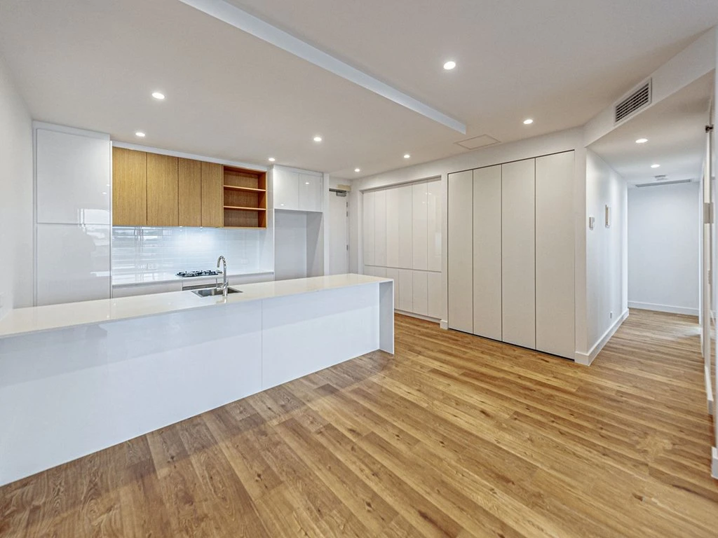 Modern White High Gloss and Oak Color Kitchen Cabinets with Island and Breakfast Bar (BLK-45)