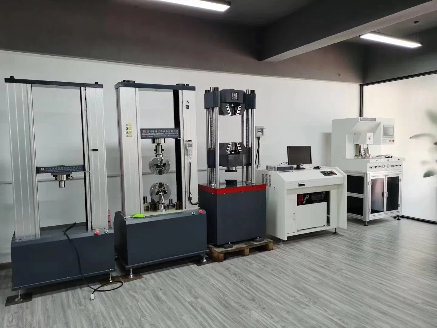 Bolts and Nuts Tensile/Bending Testing Machine