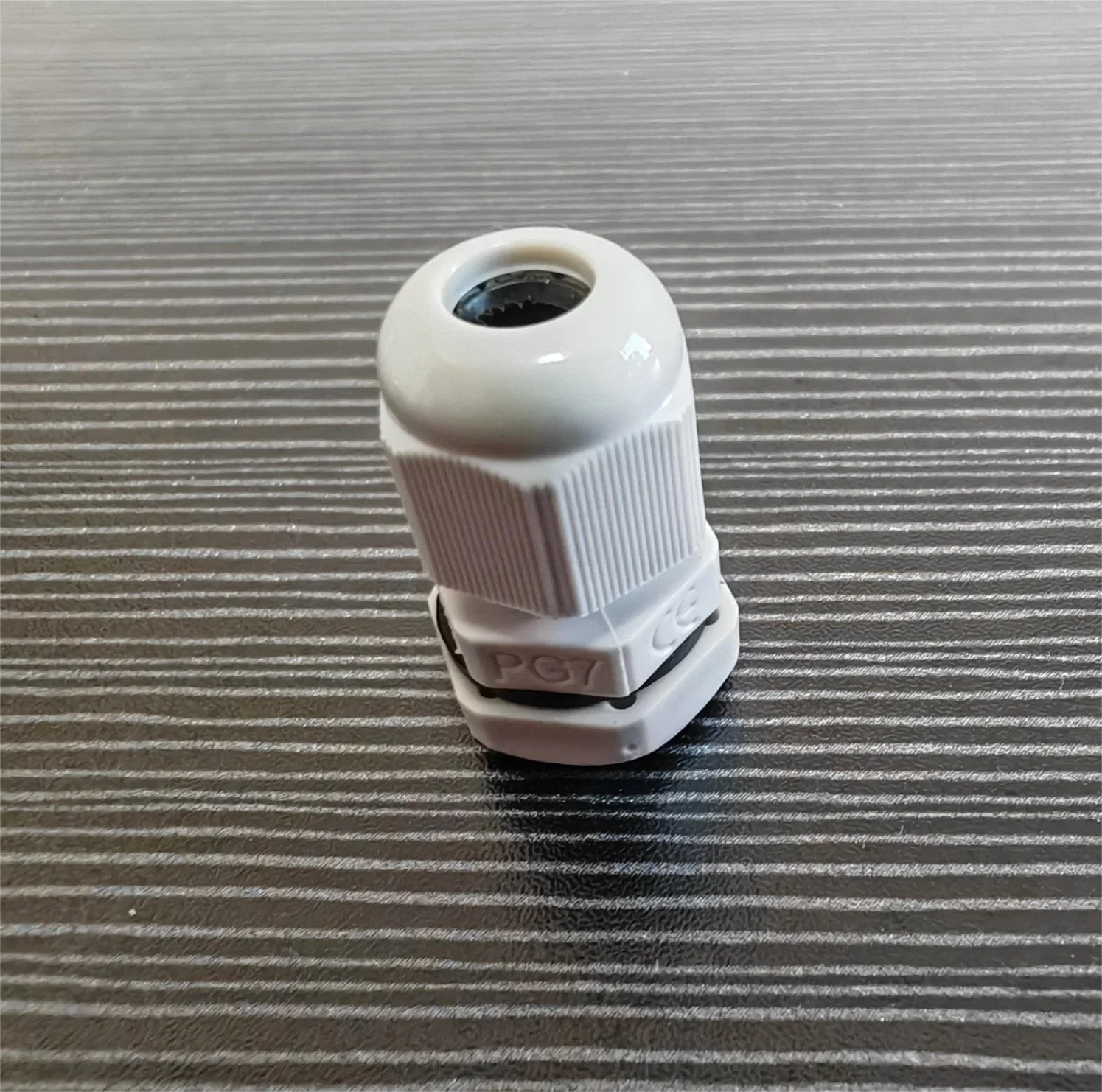 Industry Custom Electric Pg Series Plastic PA 66 Cable Glands Waterproof Wire Fixed Connectors Nylon Cable Connector Pg 7