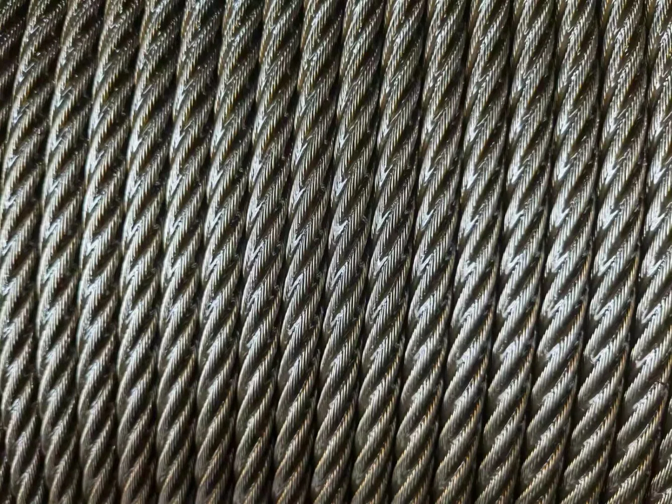 6X26WS 6X36WS+FC 6X36 Iwrc Cable cabrestante de alambre de acero galvanizado / Ungalvanized cuerda para izar el levantamiento de dibujo Derricking