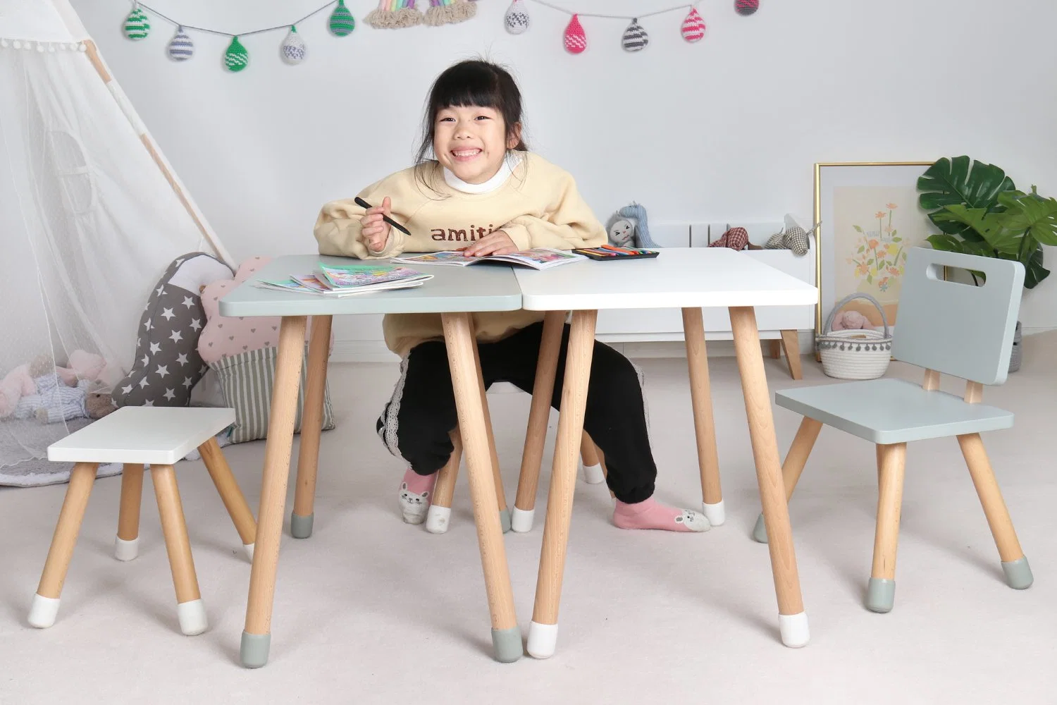 Wholesale/Supplier Preschool Kids Children Furniture Sets Study Table and Chairs Set for Kids