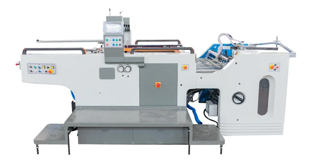 Máquina de impressão automática de ecrãs e carimbo de película fria/transferência holograma/Cast e. Cura para impressão de embalagens de caixa de fundação líquida