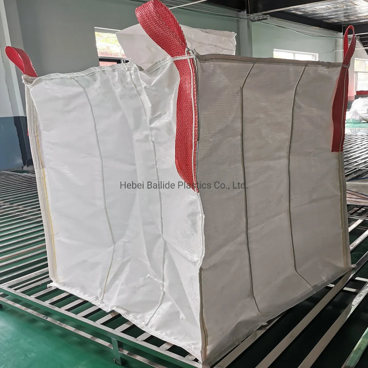 1250kgs Baffle Super Bag Sling 1.5ton Bag Jumbo Bag UV Coated FIBC Big 2000kg Tote Bag Super Sack Q Bulk Bag for Chemical Sand Cement Firewood Bag