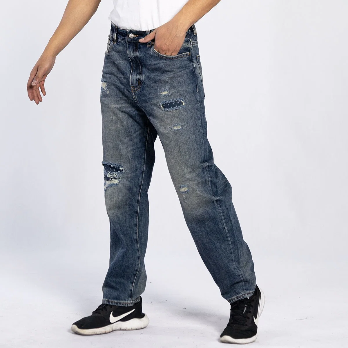 Estilo europeo personalizado Azul claro lavado High Street Patch rasgado Jeans denim para hombre