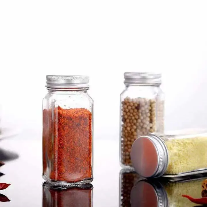 Hot Sale Glass Square Spice Jar Set Bottles Containers with Sliver Lid and Shaker