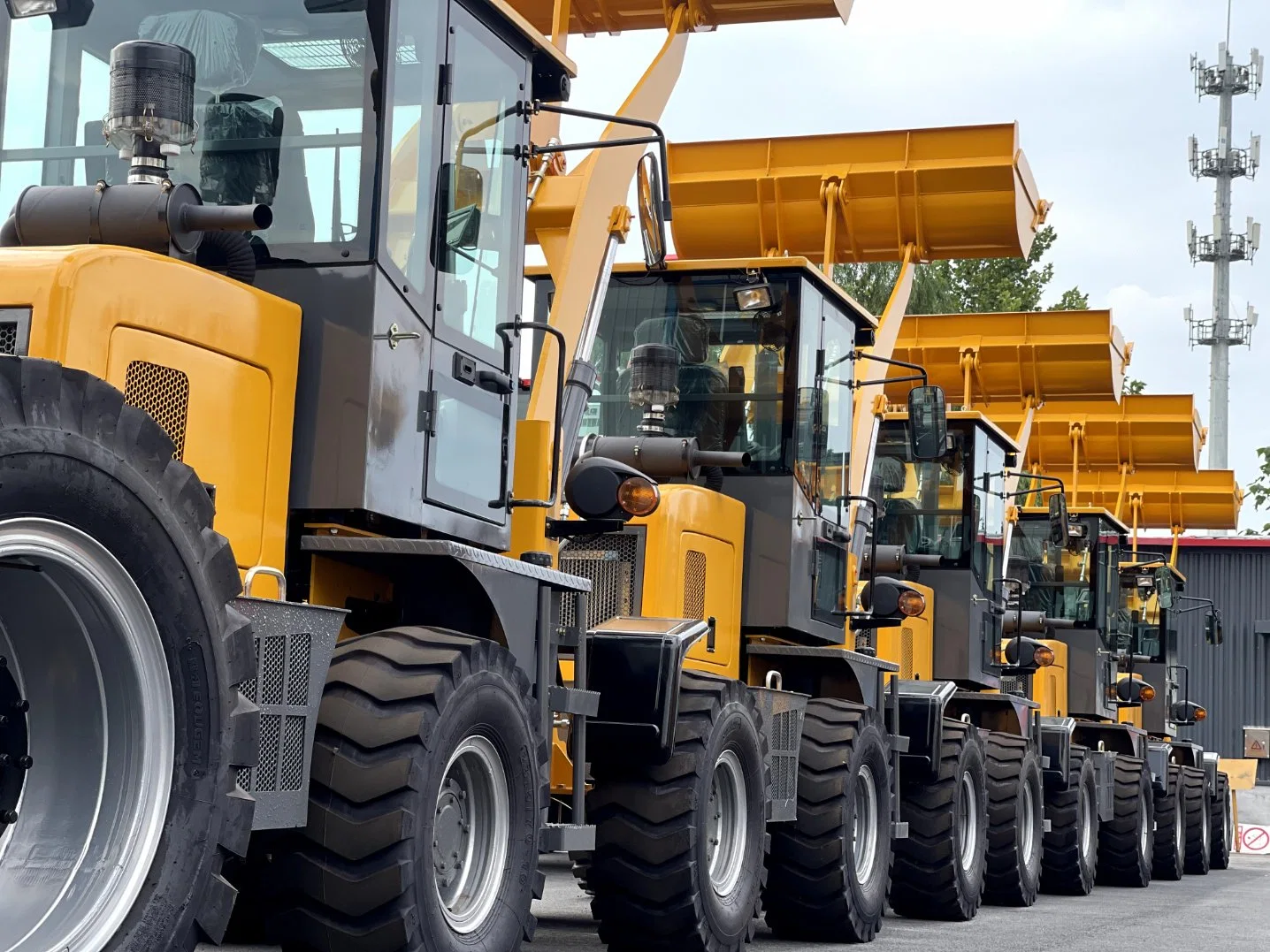 OEM Provided Wheel Loader 1 Ton 2 Ton 2.5 Ton Capacity Front Loader