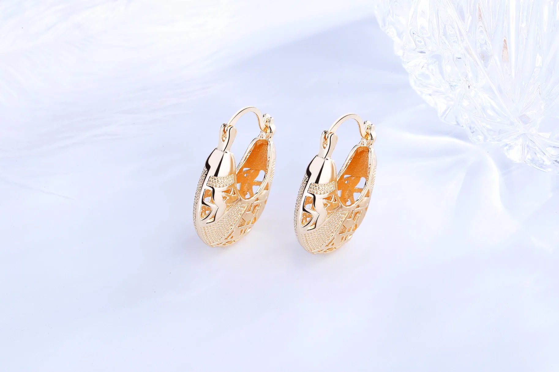 Fashion Gold Plat Copper Alloy Hoop Earrings Gold Plated Jewelry