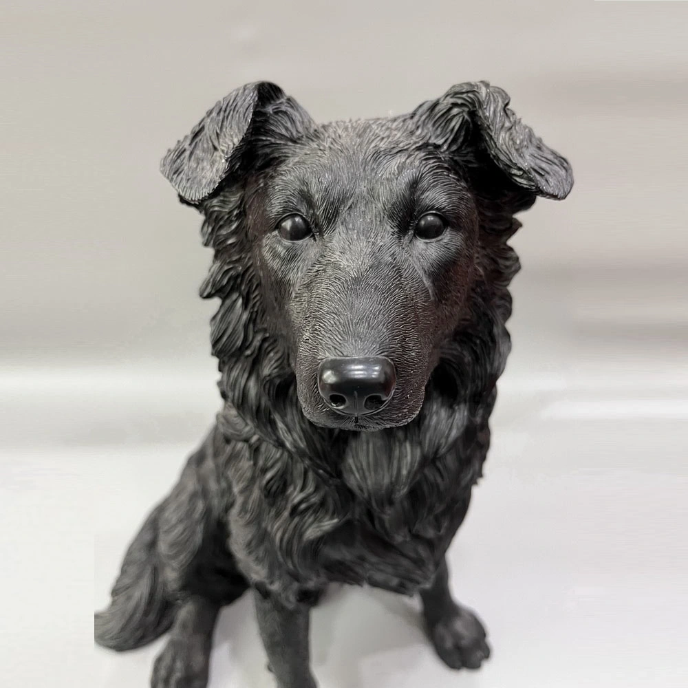 [High quality/High cost performance Polyresin Animal Figurines Resin Black Retriever Dog Sculpture