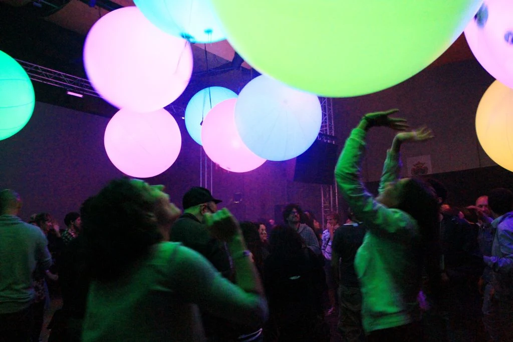 2023 New PVC LED Light Inflatable Party Crowd Balloon