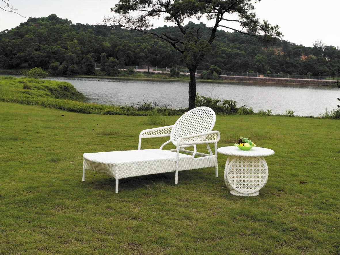 Foshan usine PE de mobilier de jardin Chaise longue en rotin de haute qualité