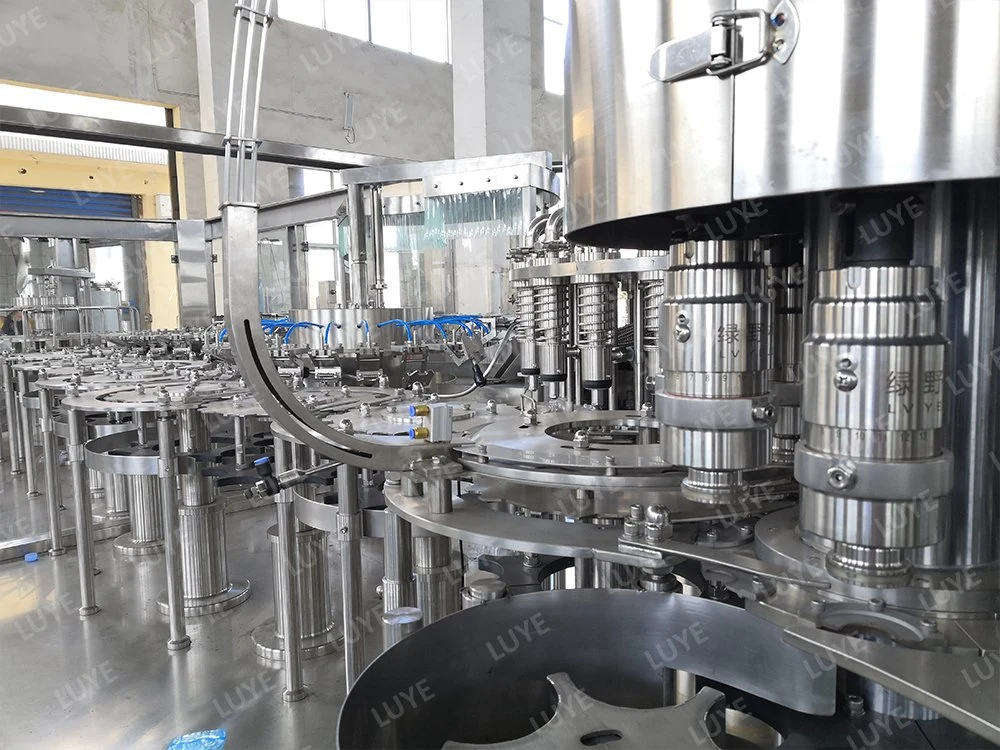 Automatic Juice Milk Coffee Tea Filling Machine Turnkey Solution From a to Z Water Treatment Processing System Blending Blowing Filling Capping Conveyor Packing