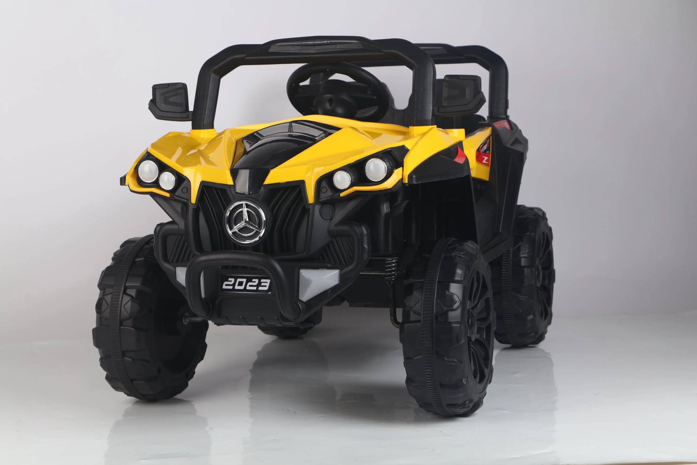 High Quality Children's Electric Toy Remote Control Vehicle/off-Road Vehicle/with Bluetooth, LED Lights, and USB Port