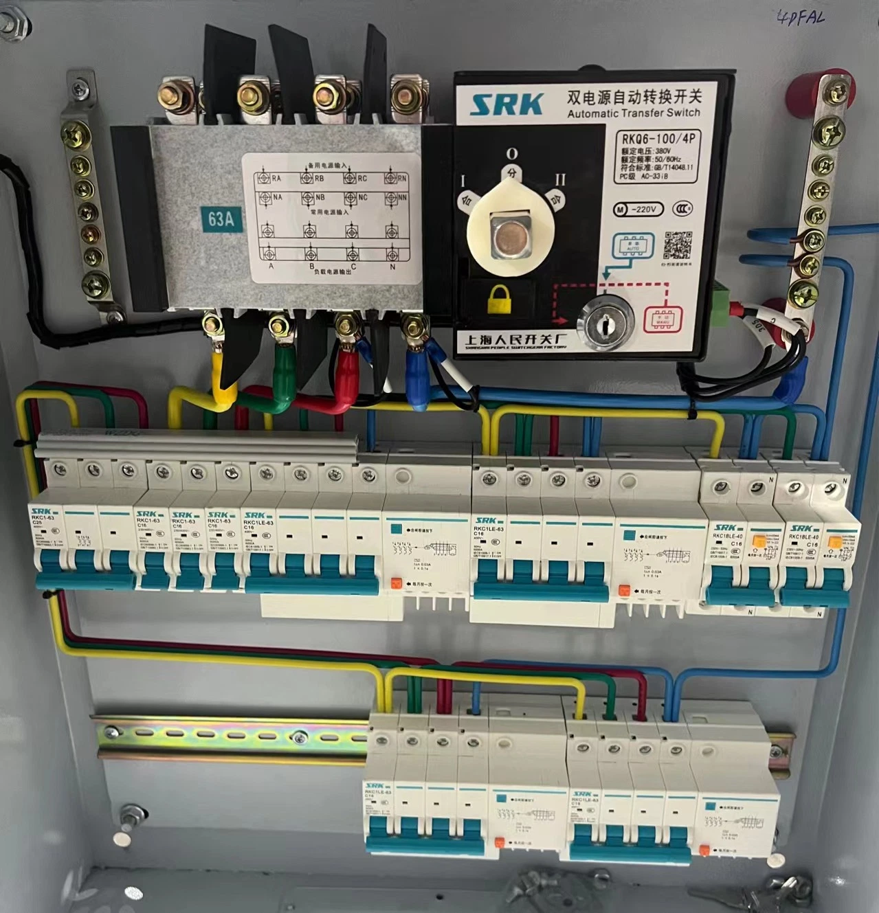 Polo 2 de 32 AMP MCB Panel Martillo Eléctrico Mini Breaker Breaker MCB tipos diferentes de