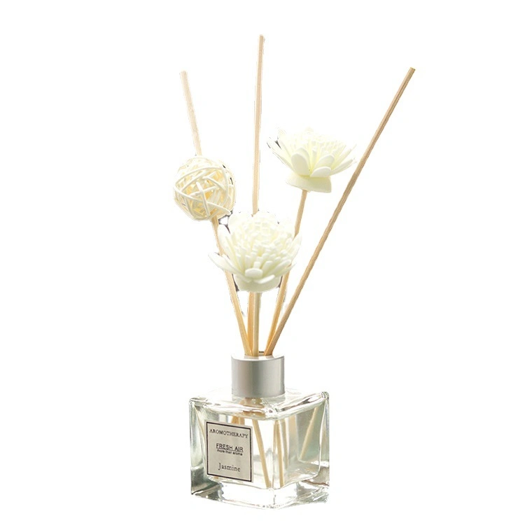 Decorative Glass Bottles Reed Diffuser Oil Refill Christmas Scent with Flower Sticks