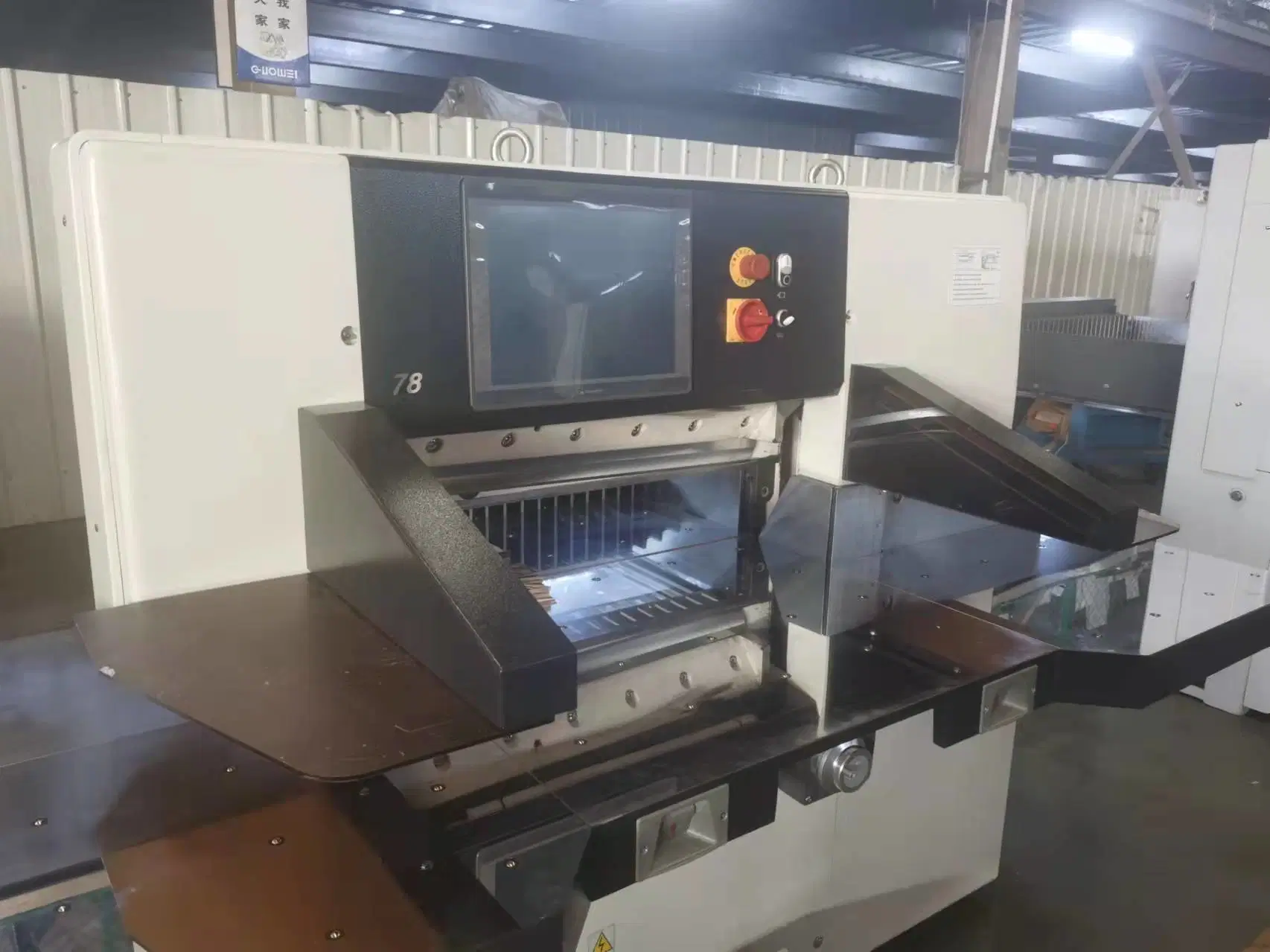 Full Automatic High Speed Program Control Paper Guillotine Cutter for Business Card (78F)