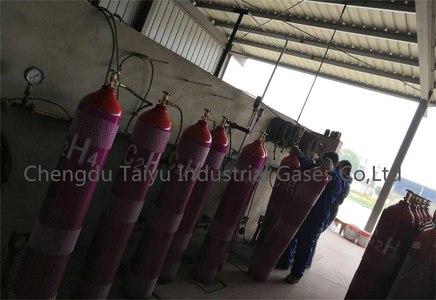 Industrial Grade 99.95% Ethylene C2h4 Gas Price Fruit Ripening Gas 13kg/47L Welded Cylinders