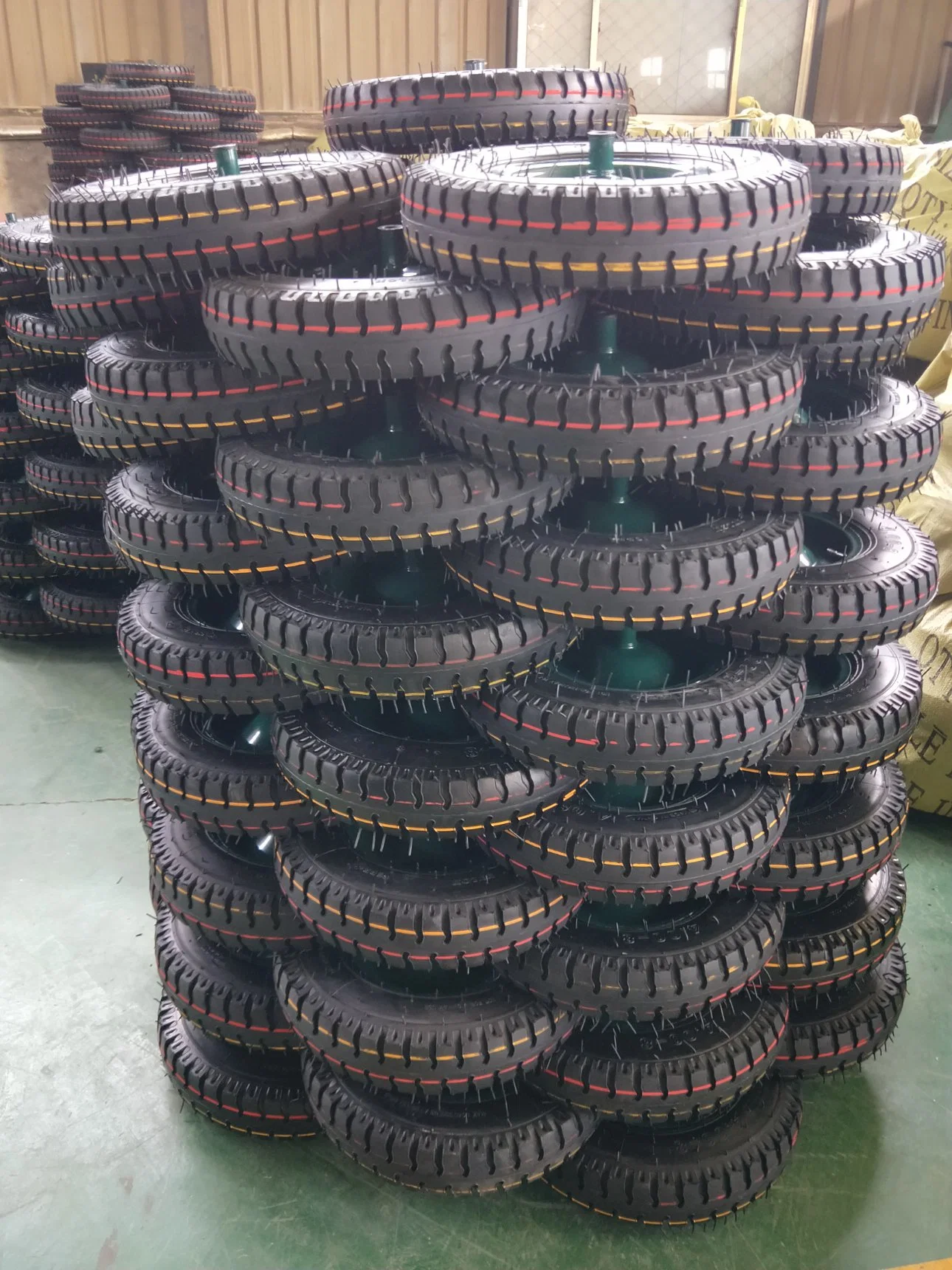 Pneumatic Rubber Wheel Environmental Tyre RoHS 10&prime; &prime; X4.10/3.50-4