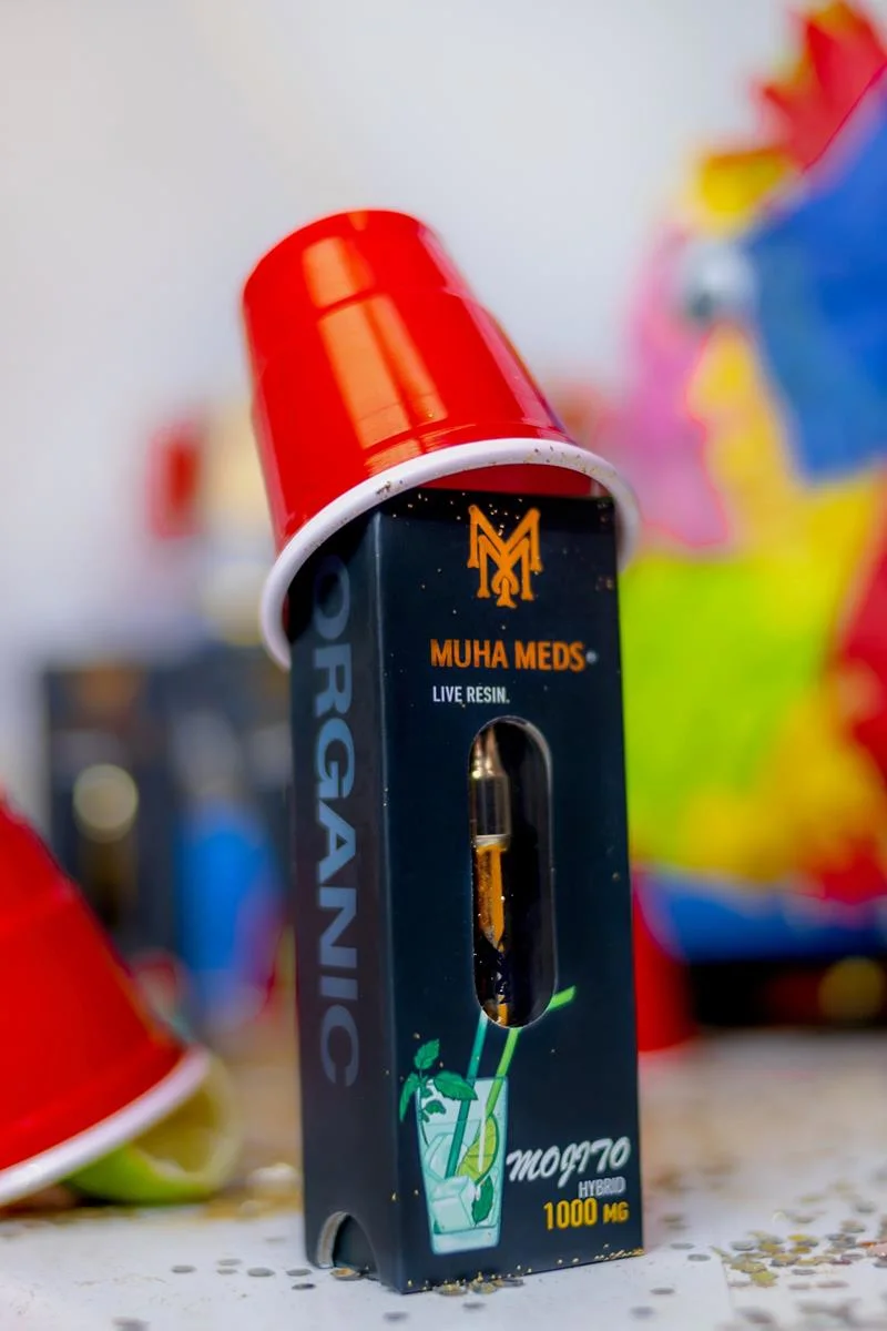 Muha Med Carts Live Resin Vape Cartridges 0.8ml Ceramic Coil Atomizers Round Tip Thick Oil Gold Tip 510 Thread Cartridge with Holographic Packaging Box