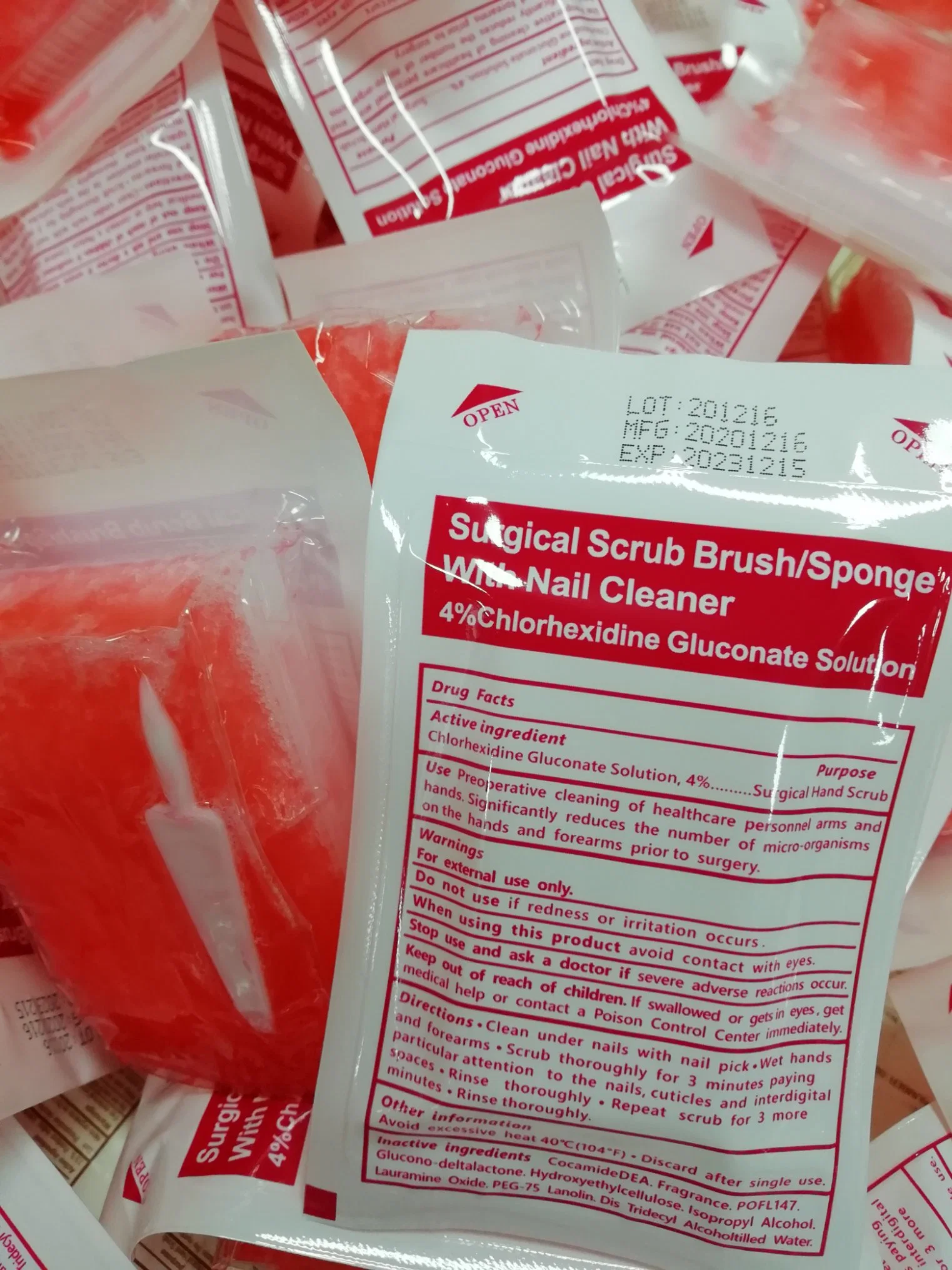 Chlorhexidine Gluconate Surgical Scrub Brush with Sponge and Nail Cleaner