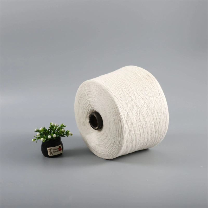 China Textile Supplier Ring Spun CVC 55/45 20s 26s 30s 32s 40s 45s White Color Yarn Wholesale/Supplier