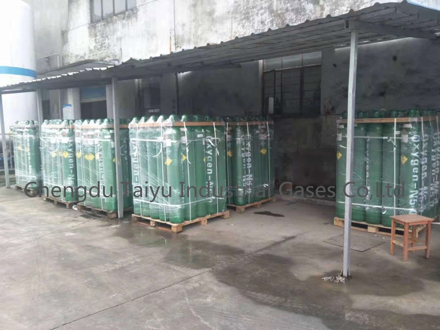 Factory Price Industrial Grade 99.999% Oxygen /O2 Gas 47L 7m3 Steel Cylinder with valve