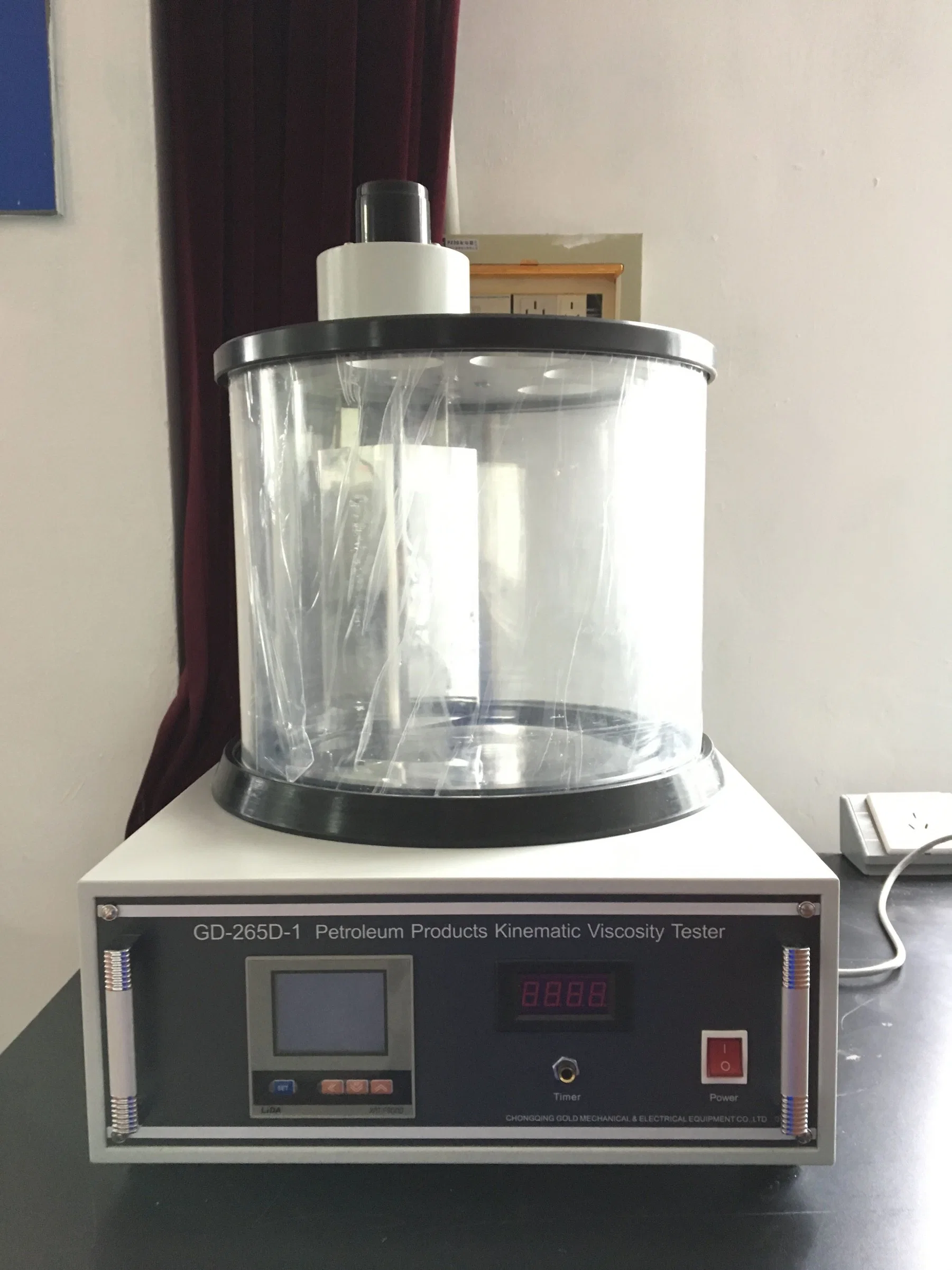 Cheap and High Precision Kinematic Viscosity Bath for Petroleum Products