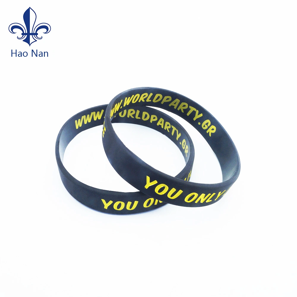 Bon prix gravé bracelet en silicone pour la promotion