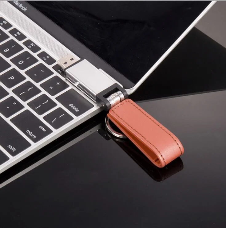 غطاء جلدي بحلقة المفتاح غطاء الجلد مغناطيس الجلد غطاء مخصص للإعلان محرك أقراص USB محمول/ذاكرة USB Flash/قرص USB Flash/محرك أقراص USB