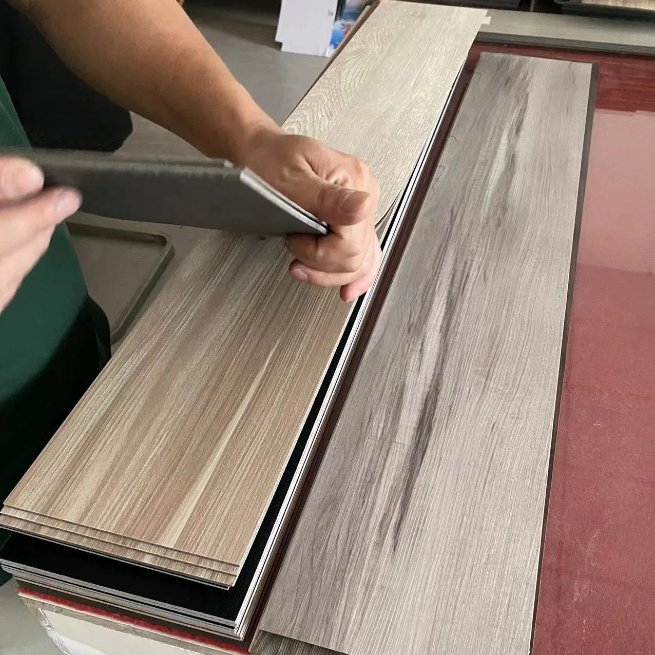 LVT Vinyl Piso Azulejo à prova de água Grão de Madeira vinil Luxury vinil Pavimento Vinyl flexível em Azulejo