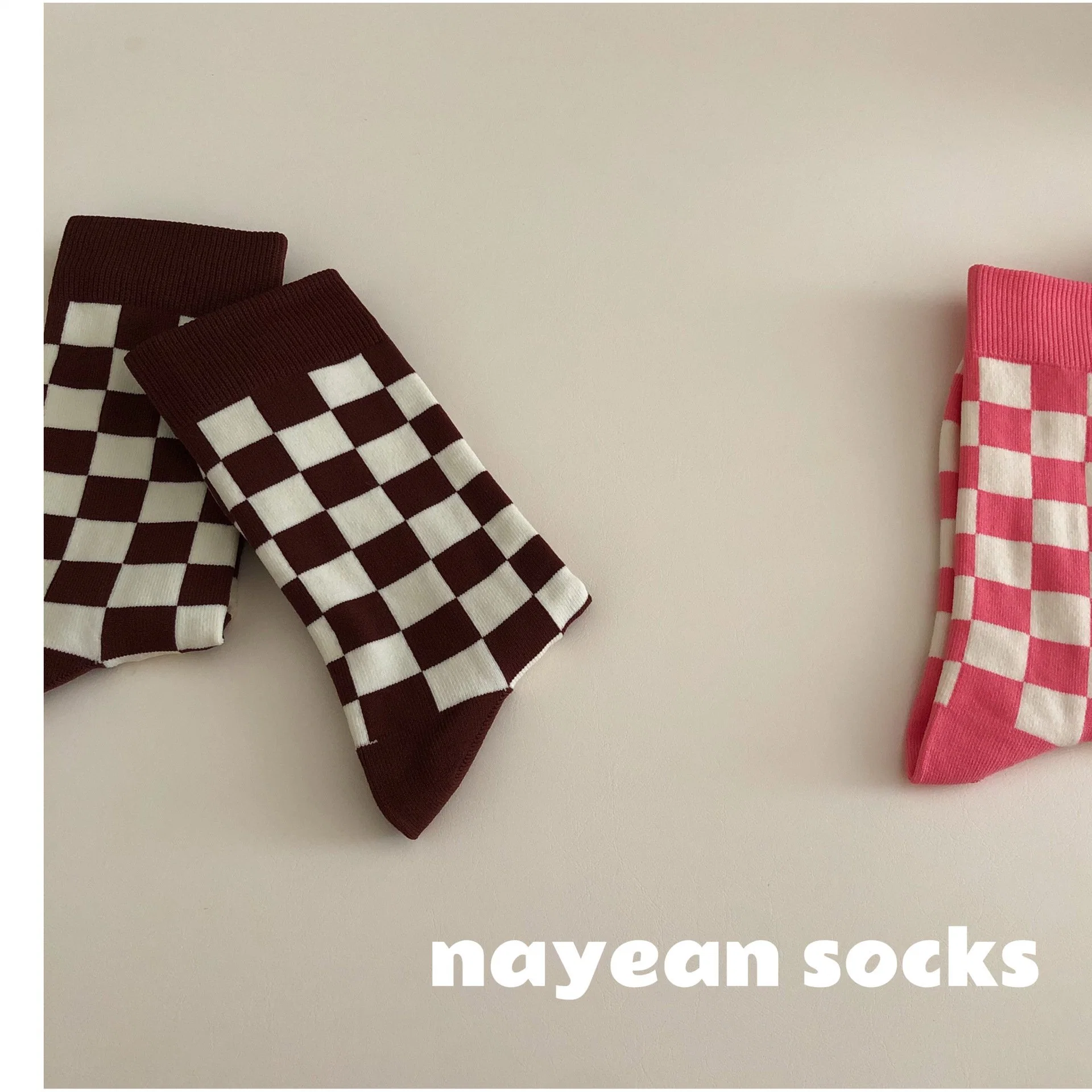 Spring and Autumn MID-Thigh Net Red Checkerboard Pile Small Red Book Shake Paragraph Tide Socks