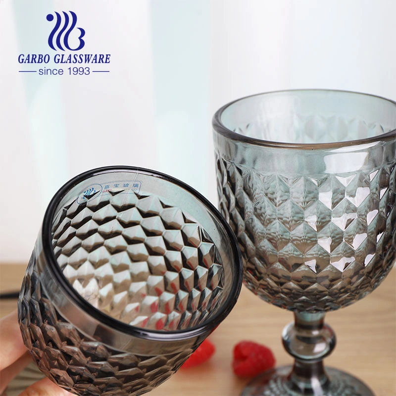 New Design Black Solid Color Glassware China Supplier Colored Glass Goblet Wholesale/Supplierr Glass Cup