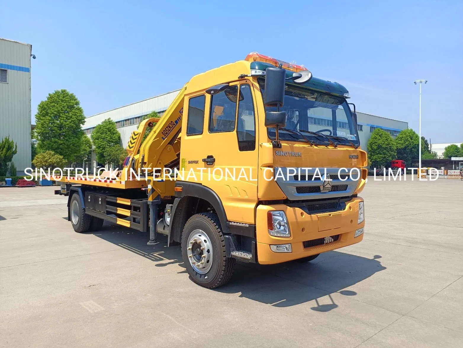 Sinotruk HOWO/Homan High Operating Efficiency Flatbad Rescure Truck Road Wrecker Truck with Crane 8 Ton Knuckle Boom Crane