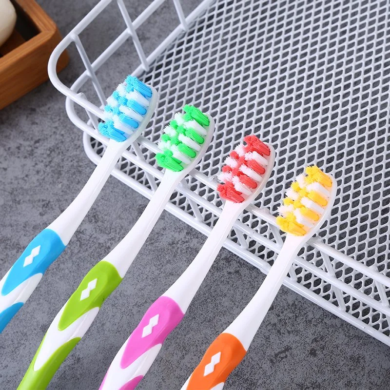 Vente chaude Oral Care adulte extra-souple durable brosse à dents à soies