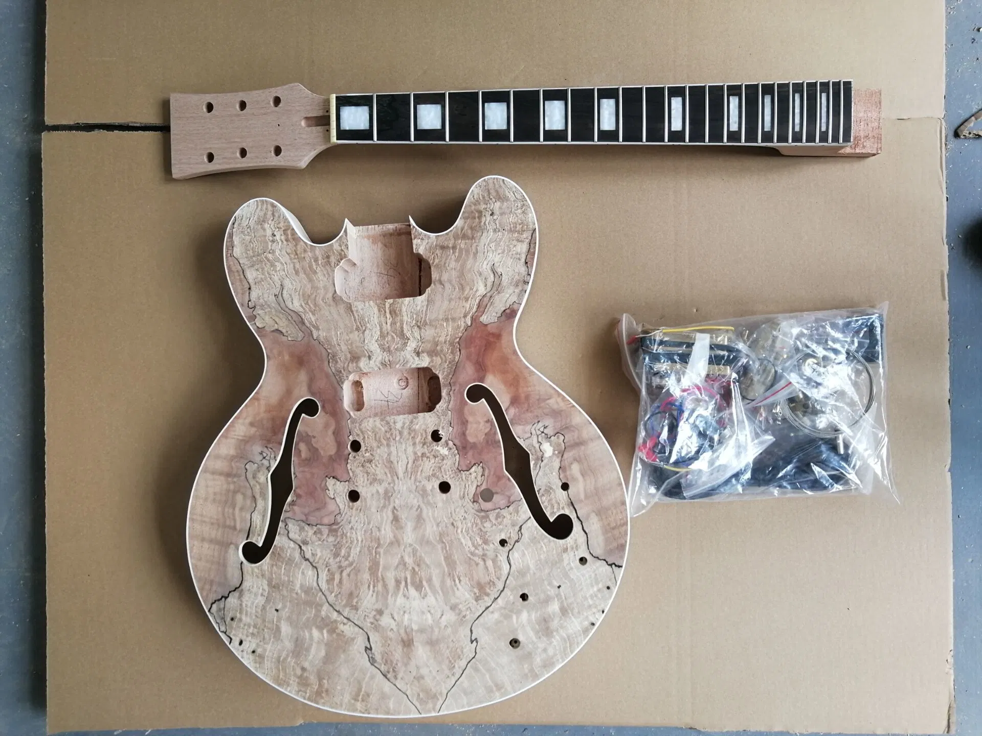 Custom Großhandel China Made Preis Solide Tele Stil E-Gitarre Zum Verkauf