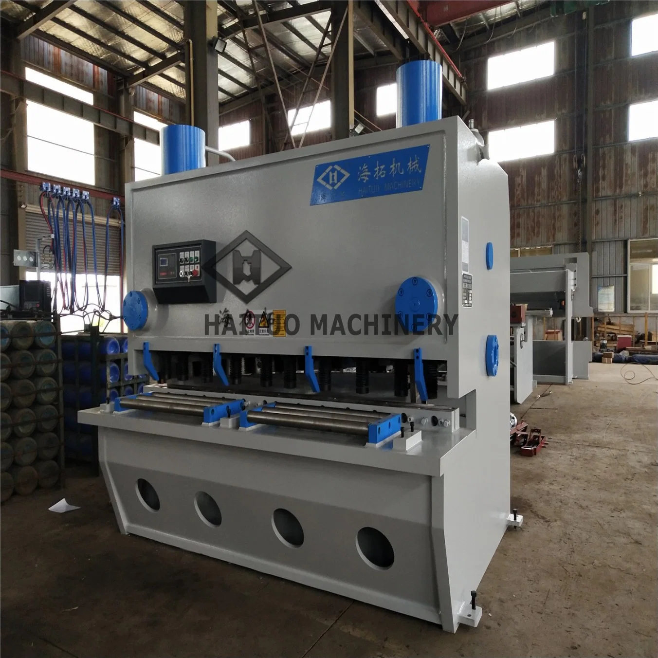 QC11y Sheet Metal Plate CNC Hydraulic Swing Beam or Guillotine Cutting Mechanical Shearing Machine