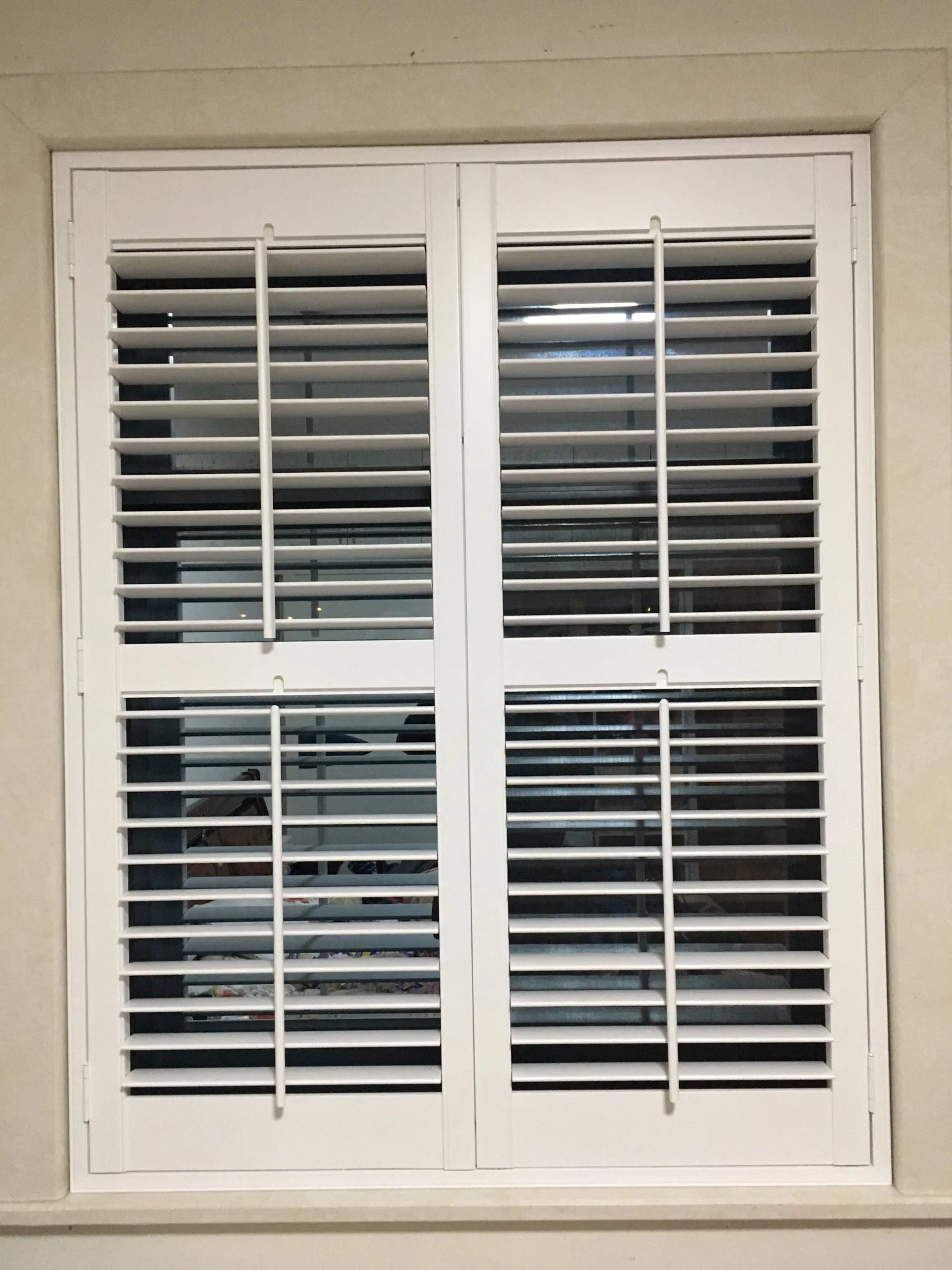 2022 Australia Hampton Style Combo Basesod Hidden Tilt Rod Plantation Blinds Shutters