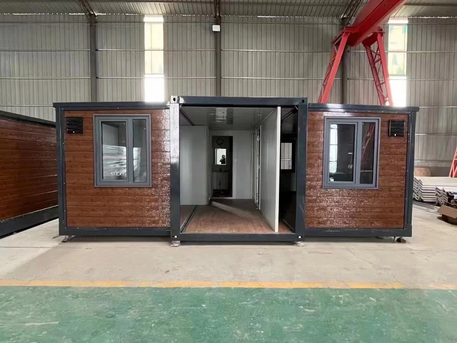 New Type of Steel Structure Container House Transportation Prefabricated House Activity Board House 40 Foot Folding House Expandable House