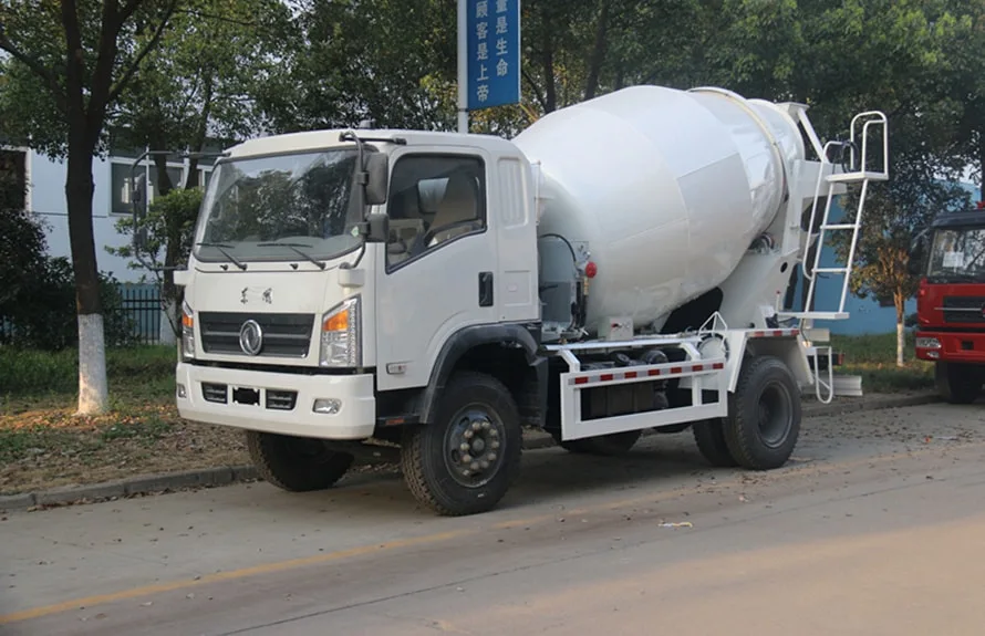 1.2m3 Self Loading Concrete Mixer for Engineering Construction