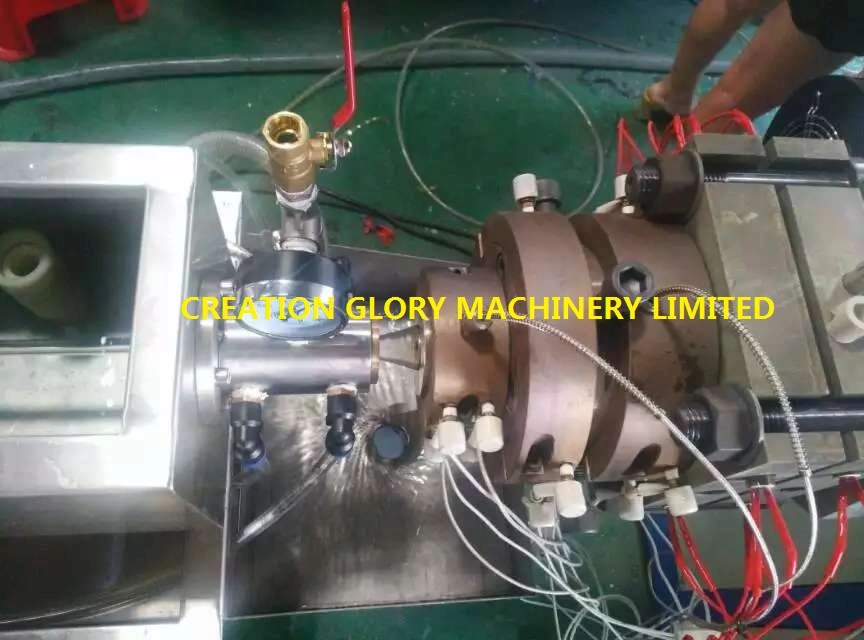 Low Energy Consumption Plastic Extruder for Producing FEP Pipe