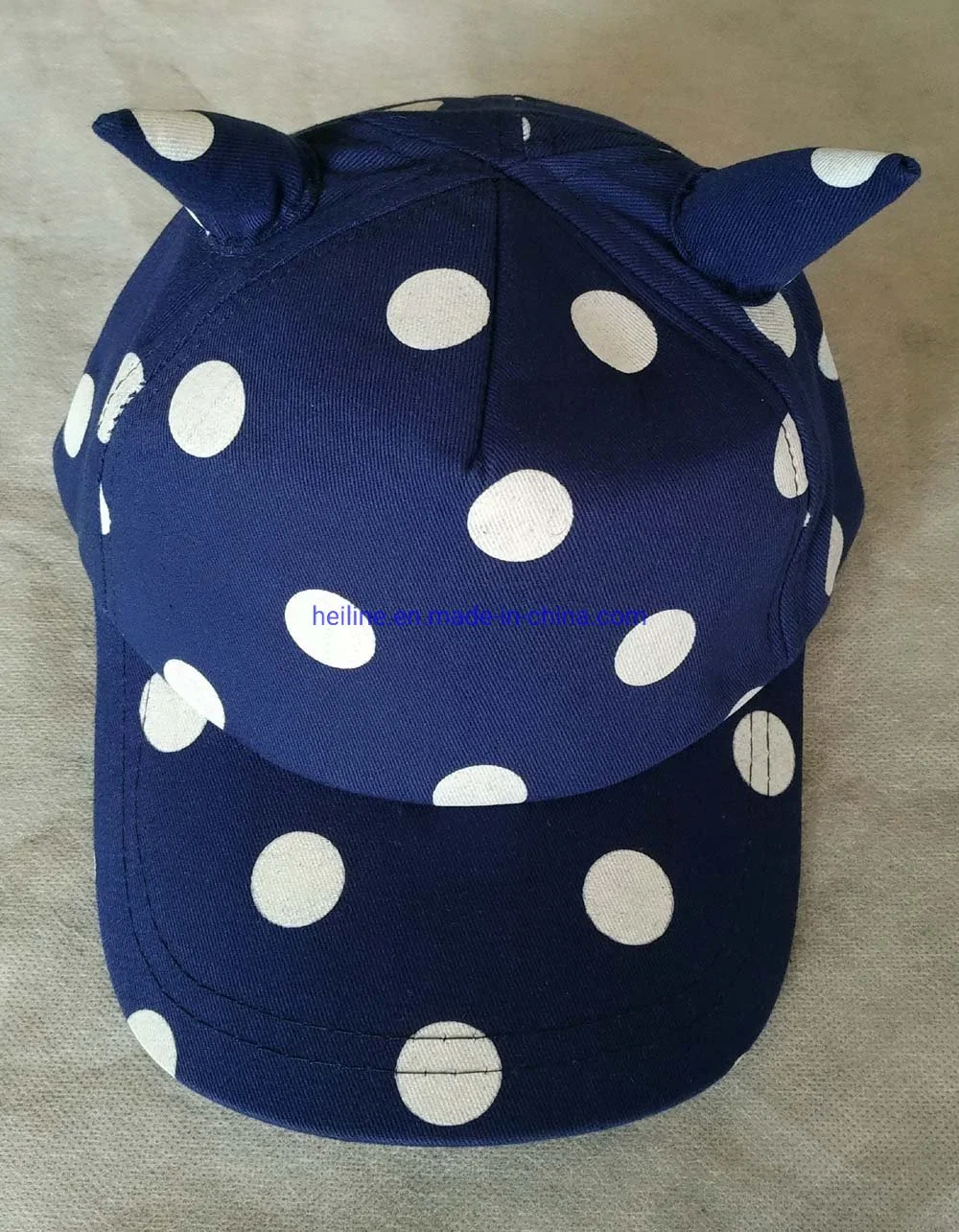 DOT Design bordados personalizados o cuerno de buey Cartoon Kids Hat