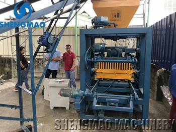 Fly Ash Paving Block Machine Hot Sale Qt4-24 Semi Automatic Brick Making Machine