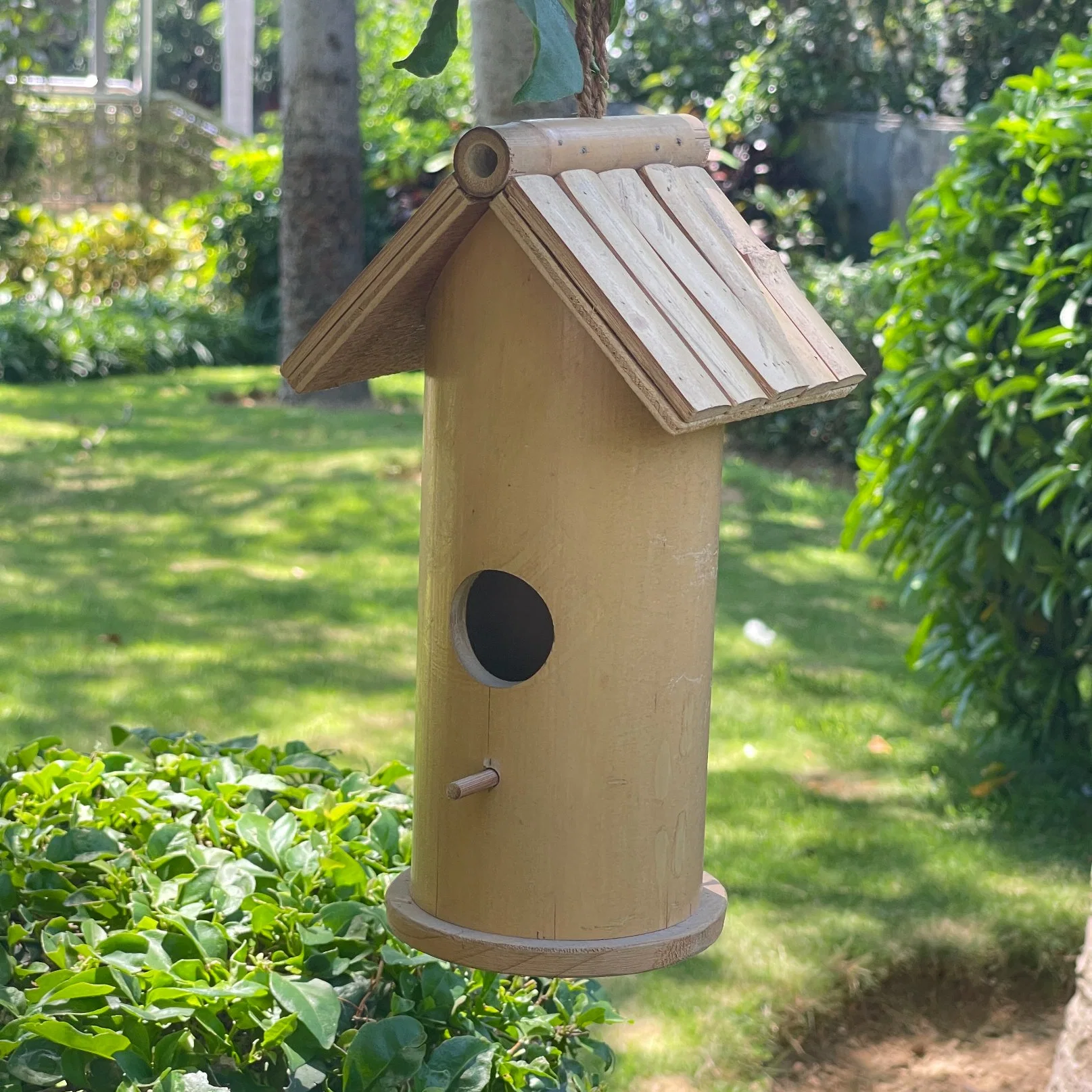 Home Garden Yard Decoration Hanging Bird Nesting Boxes Birdhouse Bamboo Bird House