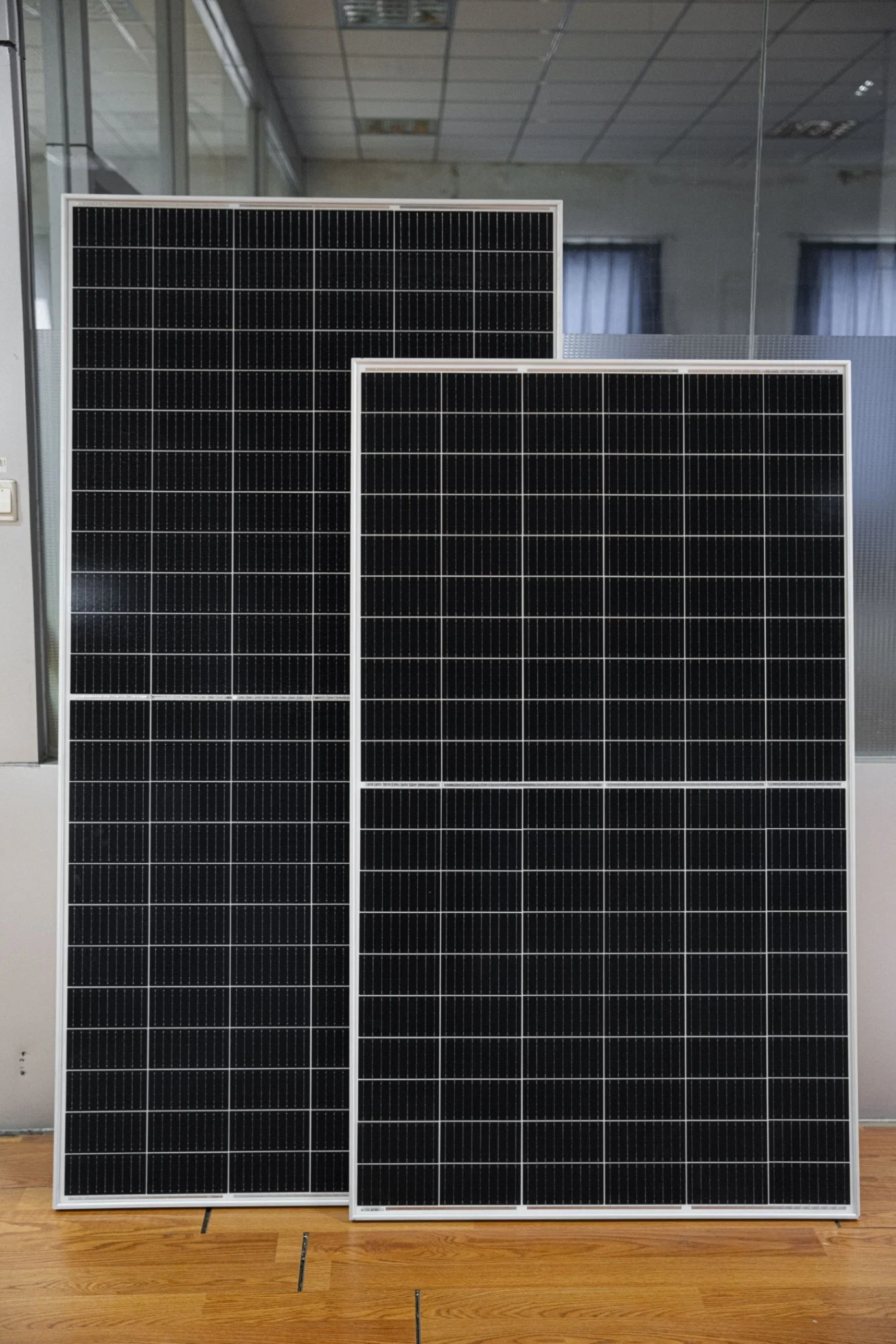 Dinghui Mono Solar Panels 500watt 500 W Solar Home Panel 500W with Best Quality