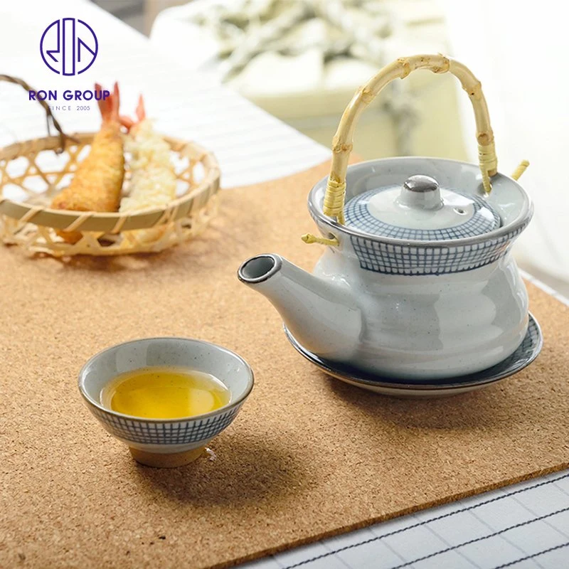 Promotional Price of Japanese High Temperature Porcelain Line High Foot Teacup